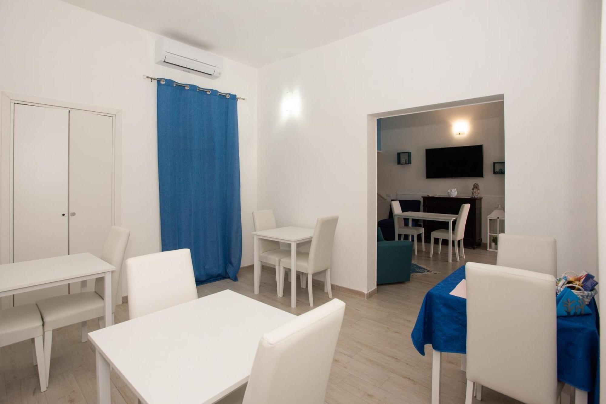 Affittacamere Le Rondini Domus De Maria Exterior foto